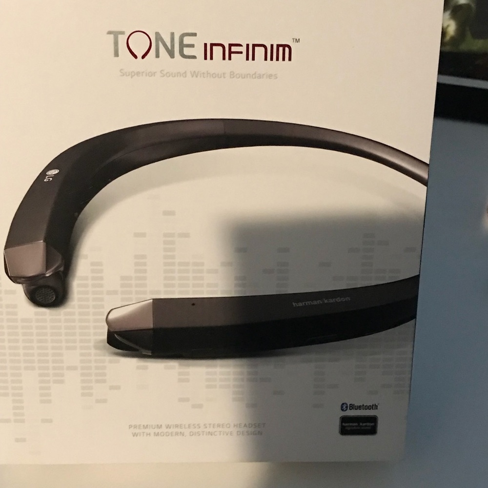 Premium Wireless Stereo Headset